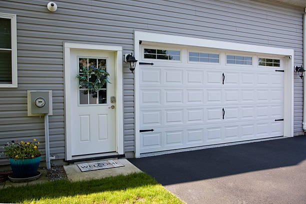24/7 Emergency Garage Door Panel Replacement experts in Taliaferro County County, GA